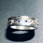 R029 ring zilver met 3 blauwe zirconia 1,75 mm